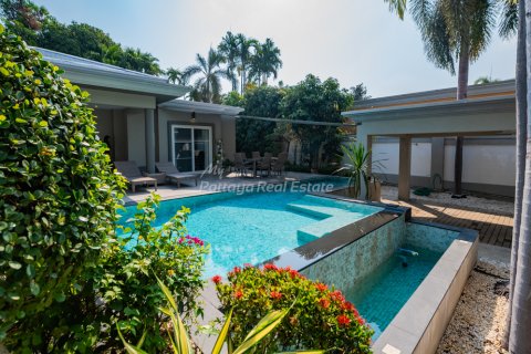 Casa de 3 dormitorios en Bang Lamung, Tailandia № 202286 - foto 16