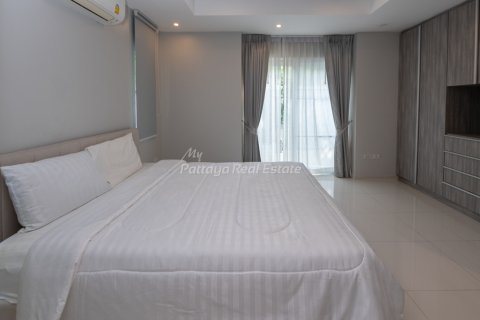 Casa de 3 dormitorios en Bang Lamung, Tailandia № 202286 - foto 30