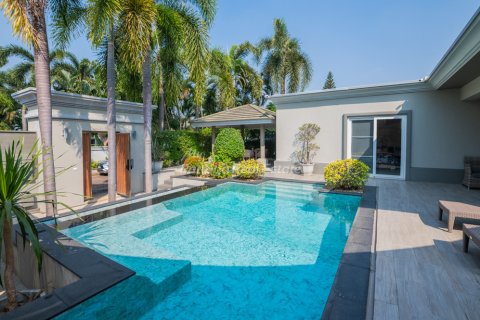 Casa de 3 dormitorios en Bang Lamung, Tailandia № 202286 - foto 7