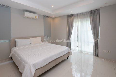 Casa de 3 dormitorios en Bang Lamung, Tailandia № 202286 - foto 29