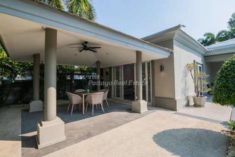 Casa de 3 dormitorios en Bang Lamung, Tailandia № 202286 - foto 11