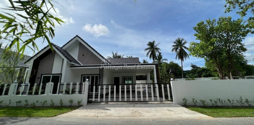 Casa de 3 dormitorios en Bang Lamung, Tailandia № 202287