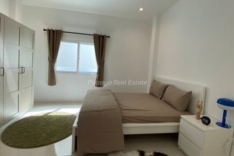 Casa de 3 dormitorios en Bang Lamung, Tailandia № 202287 - foto 7
