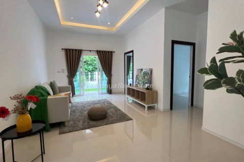 Casa de 3 dormitorios en Bang Lamung, Tailandia № 202287 - foto 4