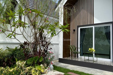 Casa de 3 dormitorios en Bang Lamung, Tailandia № 202287 - foto 12
