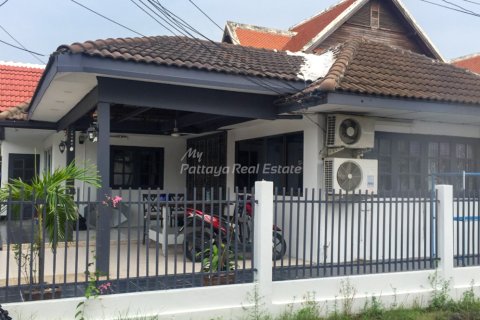 Casa de 3 dormitorios en Pattaya, Tailandia № 202288 - foto 2
