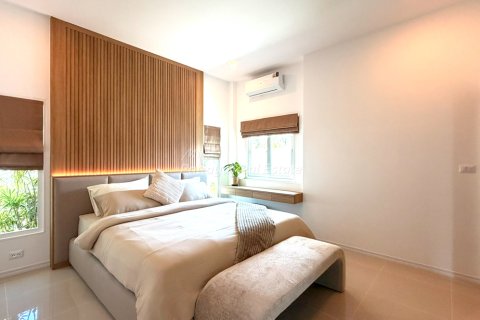 Casa de 3 dormitorios en Bang Lamung, Tailandia № 202285 - foto 16