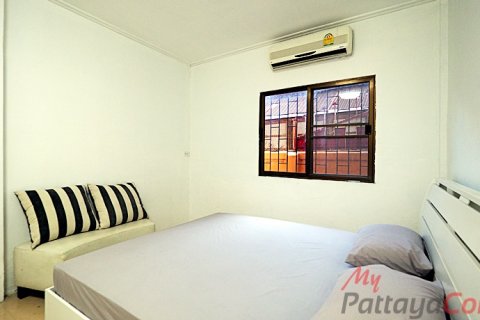 Casa de 3 dormitorios en Pattaya, Tailandia № 202290 - foto 12