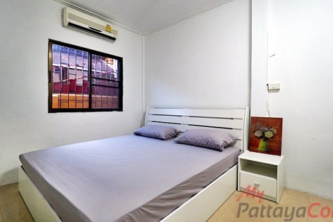 Casa de 3 dormitorios en Pattaya, Tailandia № 202290 - foto 10