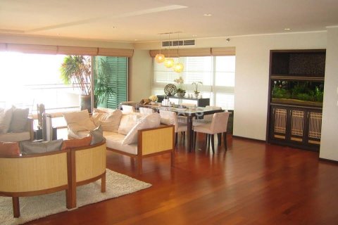 Condominio de 3 dormitorios en Pattaya, Tailandia № 67162 - foto 9