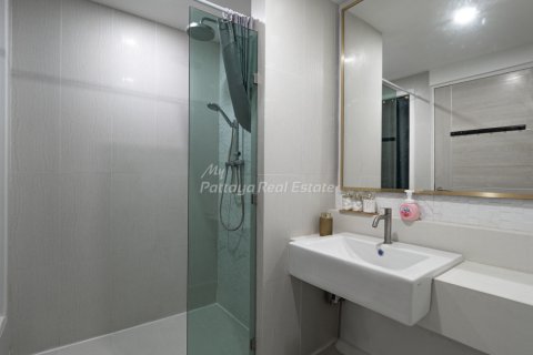 Condominio de 1 dormitorio en Bang Lamung, Tailandia № 205150 - foto 12