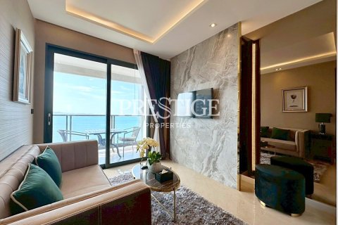 Condo in Pattaya, Thailand, 2 bedrooms  № 197777