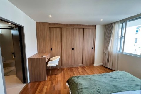Condominio de 4 dormitorios en Bangkok, Tailandia № 233608 - foto 13
