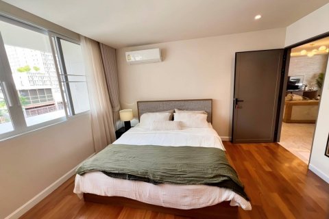 Condominio de 4 dormitorios en Bangkok, Tailandia № 233608 - foto 12
