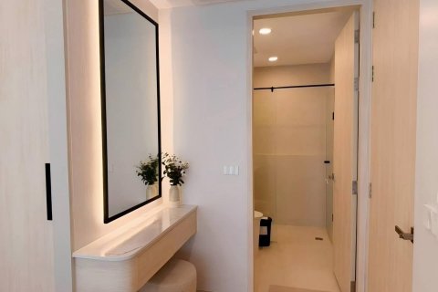 Condominio de 3 dormitorios en Bangkok, Tailandia № 233610 - foto 13