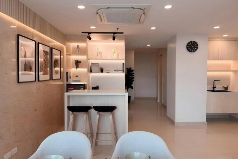 Condominio de 3 dormitorios en Bangkok, Tailandia № 233610 - foto 7