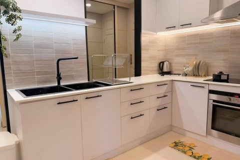 Condominio de 3 dormitorios en Bangkok, Tailandia № 233610 - foto 11