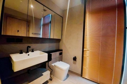Condominio de 2 dormitorios en Bangkok, Tailandia № 233609 - foto 25