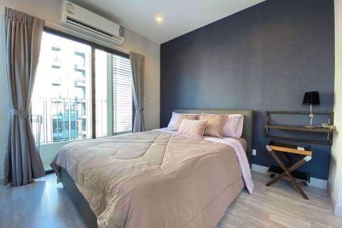 Condominio de 2 dormitorios en Huai Khwang, Bangkok, Tailandia № 48076 - foto 6