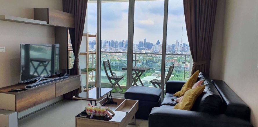 Condominio de 2 dormitorios en Huai Khwang, Bangkok, Tailandia № 48080