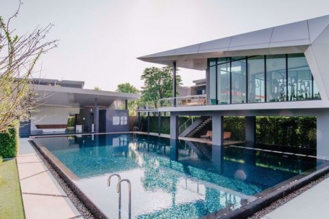 Casa de 3 dormitorios en Lat Phrao, Bangkok, Tailandia № 48077 - foto 19