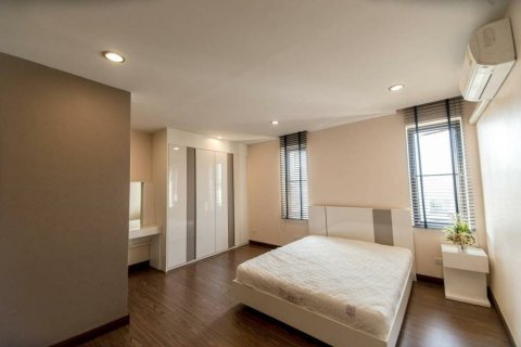 Chalet de 5 dormitorios en Chiang Mai, Tailandia № 160012 - foto 12