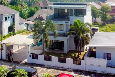 Chalet de 5 dormitorios en Chiang Mai, Tailandia № 160012 - foto 2
