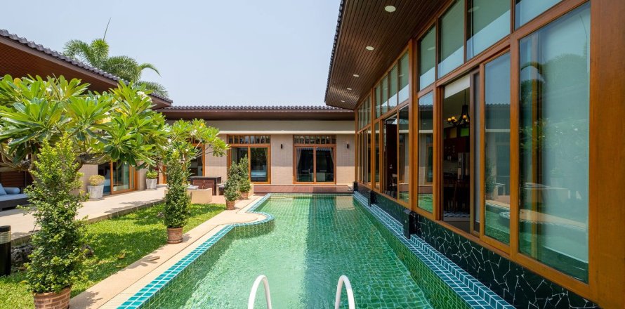 Chalet de 3 dormitorios en Chiang Mai, Tailandia № 160010
