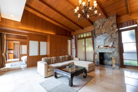 Chalet de 3 dormitorios en Chiang Mai, Tailandia № 160010 - foto 11