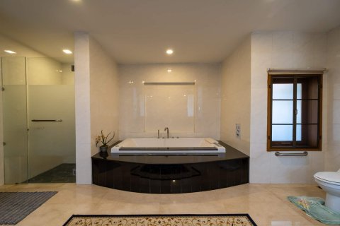 Chalet de 3 dormitorios en Chiang Mai, Tailandia № 160010 - foto 24