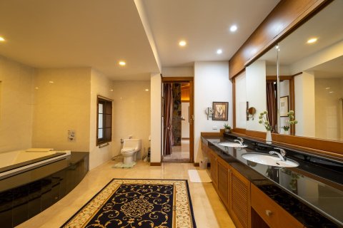 Chalet de 3 dormitorios en Chiang Mai, Tailandia № 160010 - foto 22