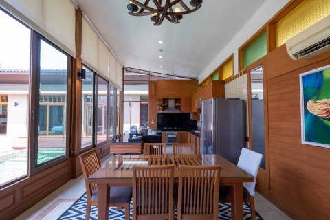 Chalet de 3 dormitorios en Chiang Mai, Tailandia № 160010 - foto 12
