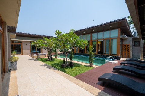 Chalet de 3 dormitorios en Chiang Mai, Tailandia № 160010 - foto 3