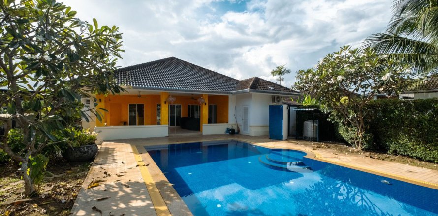 Chalet de 4 dormitorios en Chiang Mai, Tailandia № 160015