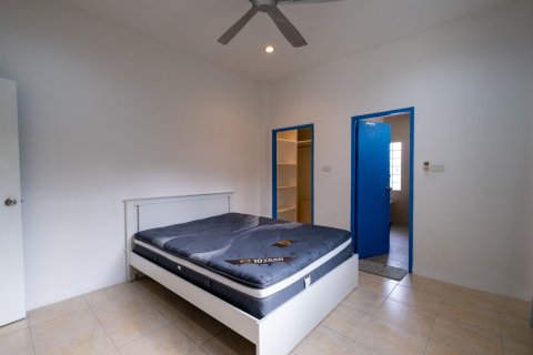 Chalet de 4 dormitorios en Chiang Mai, Tailandia № 160015 - foto 11