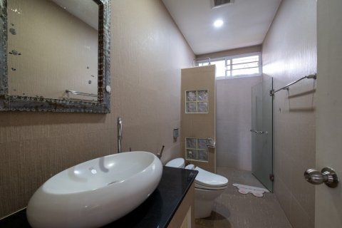 Chalet de 4 dormitorios en Chiang Mai, Tailandia № 160015 - foto 15