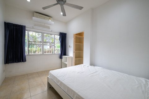 Chalet de 4 dormitorios en Chiang Mai, Tailandia № 160015 - foto 12