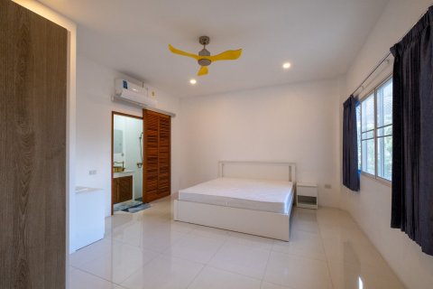 Chalet de 4 dormitorios en Chiang Mai, Tailandia № 160015 - foto 8