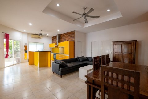 Chalet de 4 dormitorios en Chiang Mai, Tailandia № 160015 - foto 5
