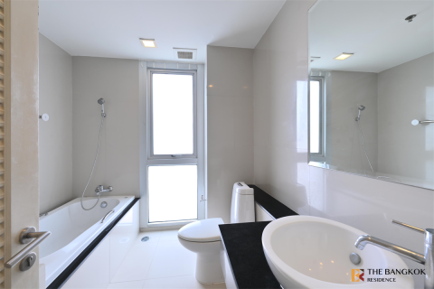 Condominio de 3 dormitorios en Bangkok, Tailandia № 184237 - foto 10