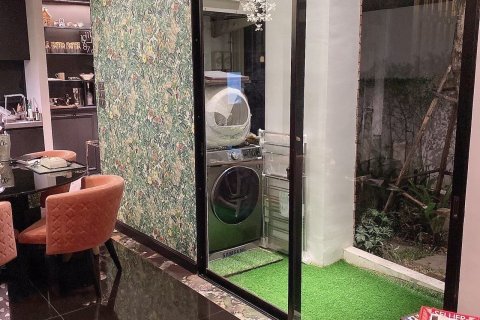 Condominio de 3 dormitorios en Pathum Wan, Bangkok, Tailandia № 170983 - foto 11