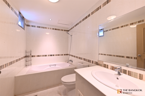 Condominio de 3 dormitorios en Bangkok, Tailandia № 185954 - foto 3