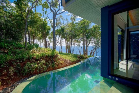 Chalet de 4 dormitorios en Phuket, Tailandia № 166787 - foto 17