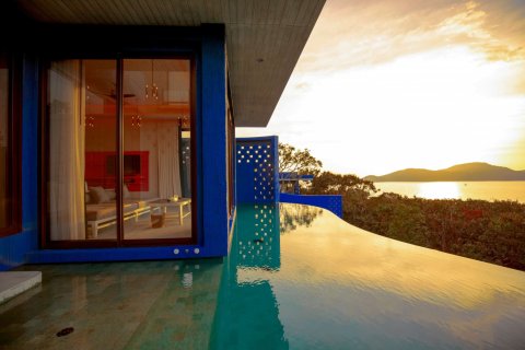 Chalet de 4 dormitorios en Phuket, Tailandia № 166787 - foto 15