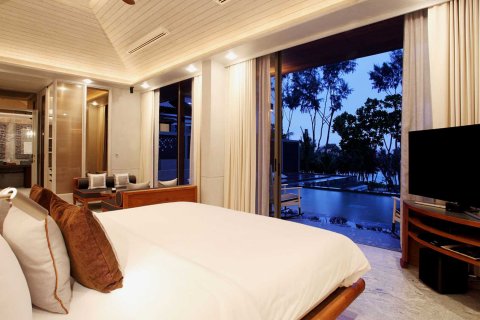 Chalet de 5 dormitorios en Phuket, Tailandia № 166788 - foto 6