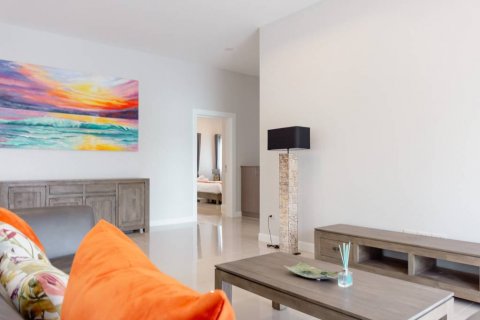 Chalet de 3 dormitorios en Hua Hin, Tailandia № 134457 - foto 4