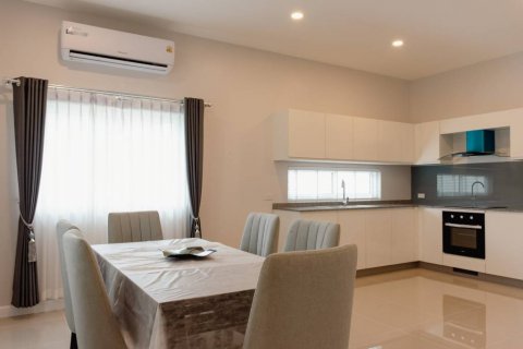 Chalet de 3 dormitorios en Hua Hin, Tailandia № 134457 - foto 6