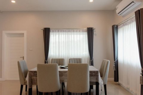 Chalet de 3 dormitorios en Hua Hin, Tailandia № 134457 - foto 10