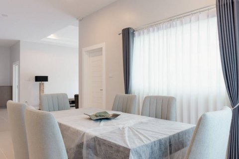 Chalet de 3 dormitorios en Hua Hin, Tailandia № 134457 - foto 9