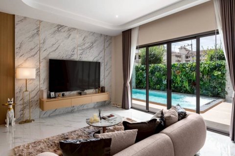 Villa in Pattaya, Thailand 4 Schlafzimmer № 134458 - Foto 4